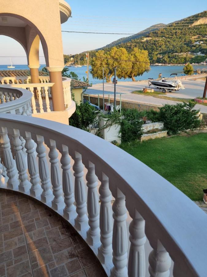 Marathon Studios & Apartments كيري الغرفة الصورة