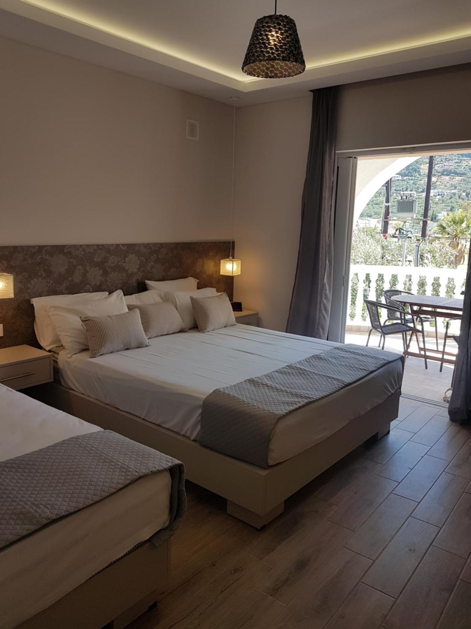 Marathon Studios & Apartments كيري الغرفة الصورة