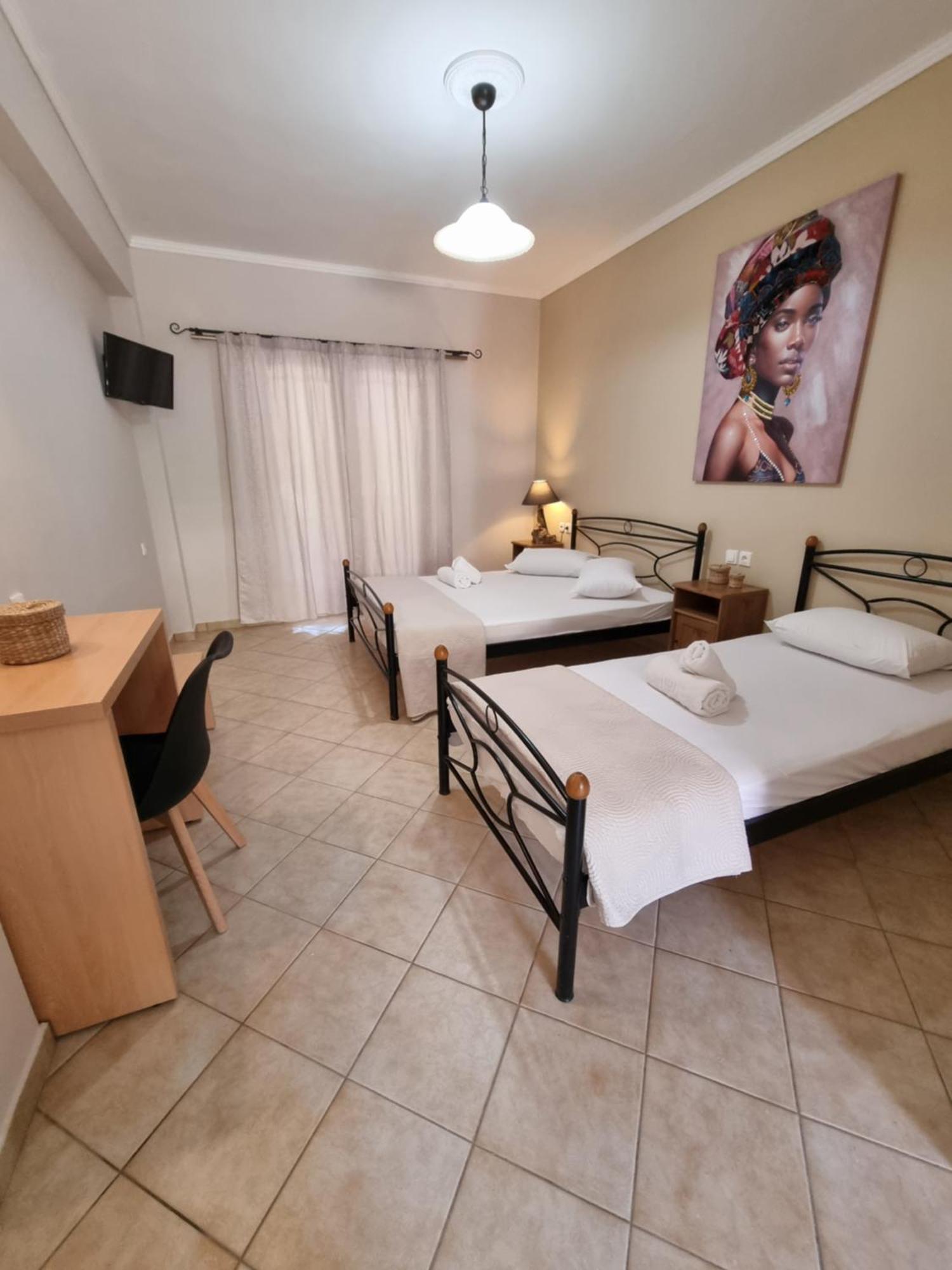 Marathon Studios & Apartments كيري الغرفة الصورة