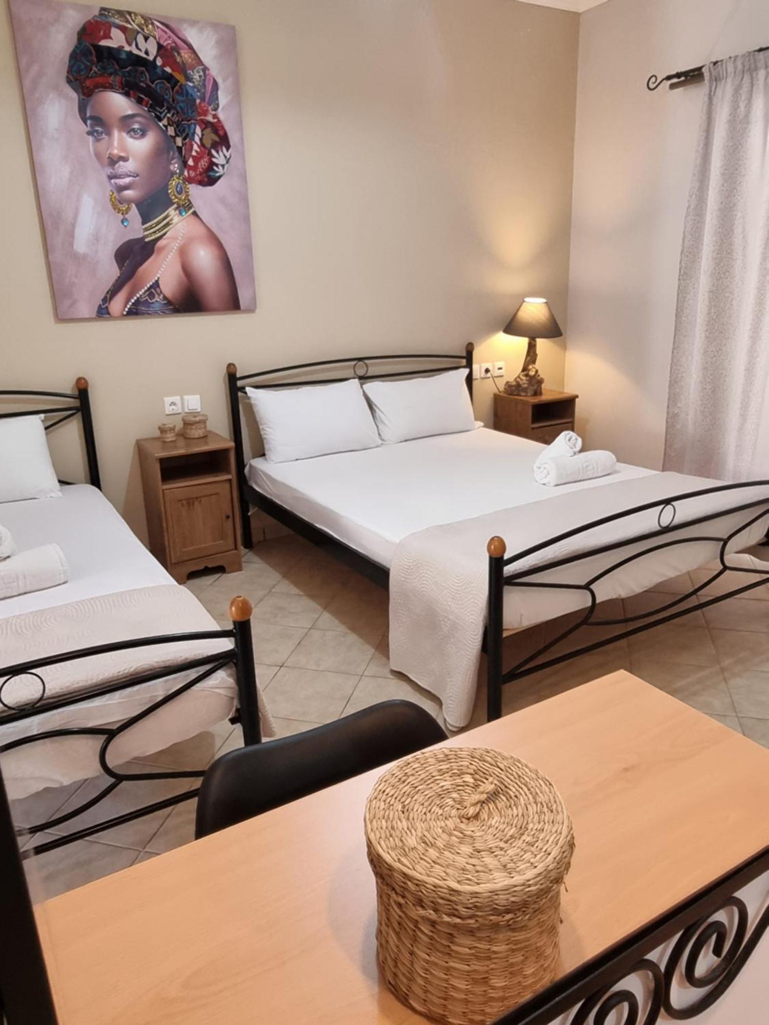 Marathon Studios & Apartments كيري الغرفة الصورة