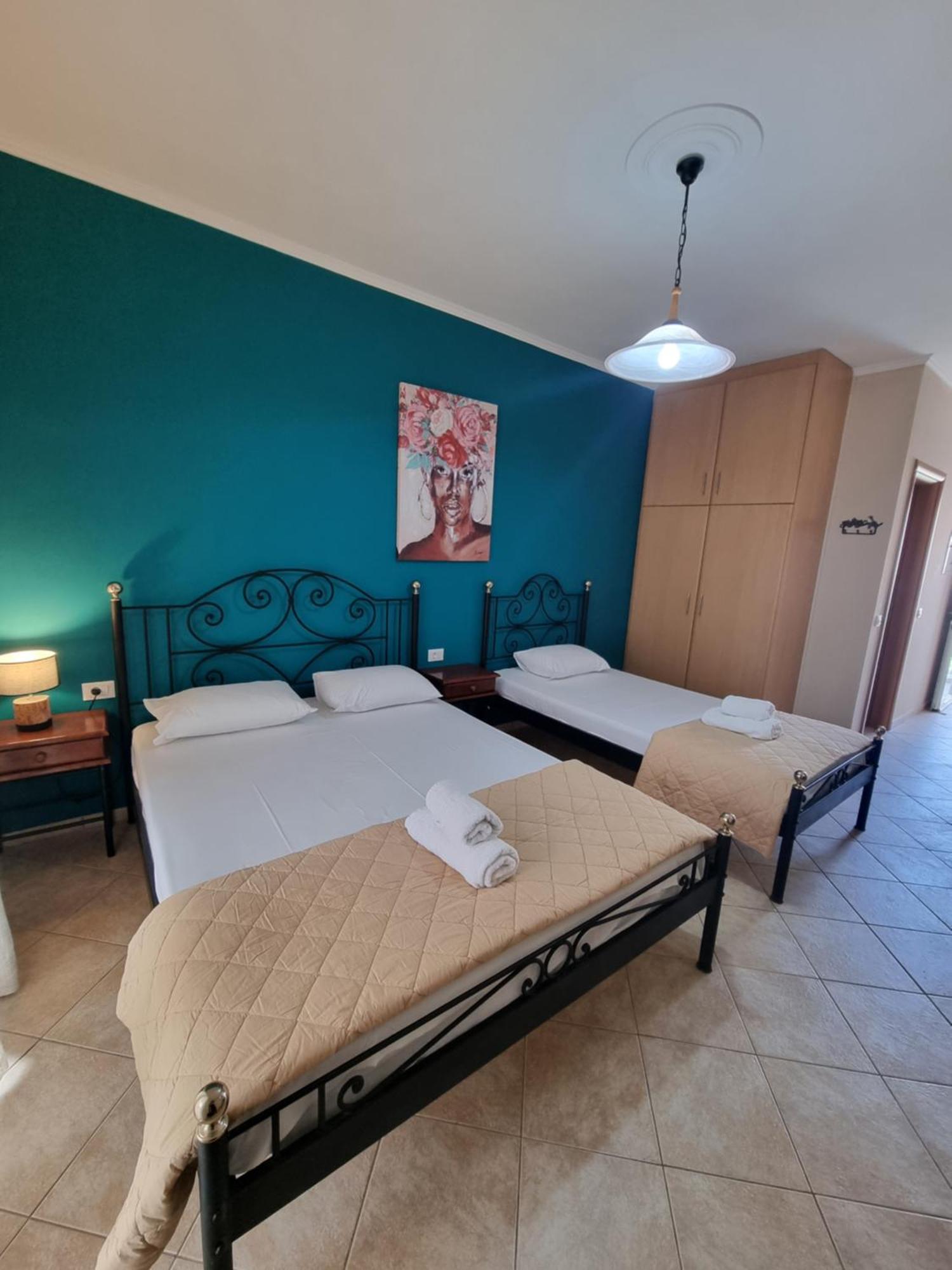 Marathon Studios & Apartments كيري الغرفة الصورة