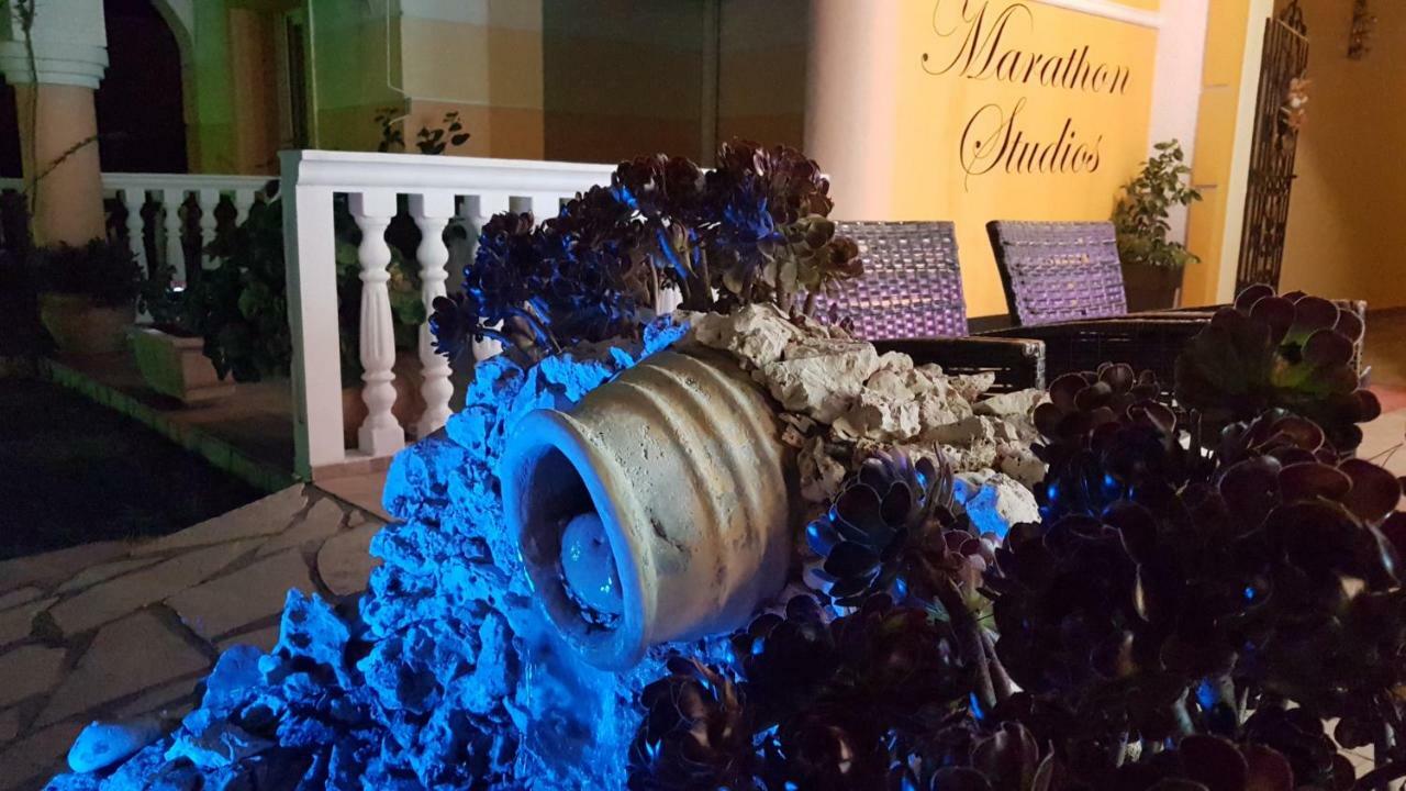 Marathon Studios & Apartments كيري المظهر الخارجي الصورة